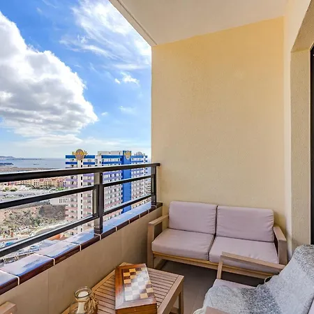 Sky Smart Hi-end Services Media Streaming *